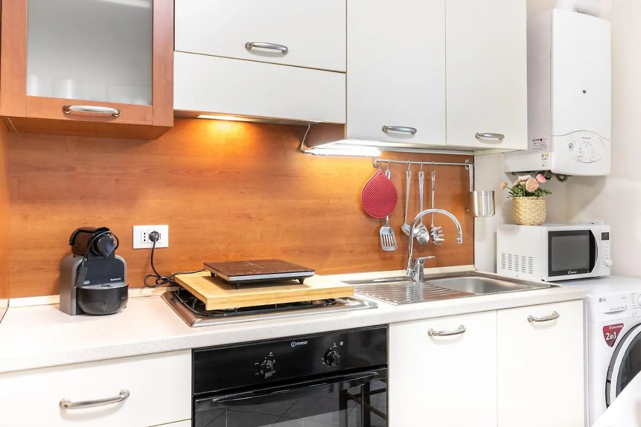 Apartment Appartamento Quadrifoglio - Affitti Brevi Italia Milan Italy